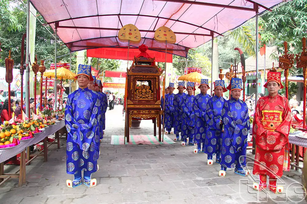 Lễ hội đình Vạn Phúc