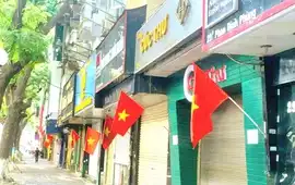Hà Nội treo cờ Tổ quốc chào mừng Đại hội lần thứ XIV của Đảng